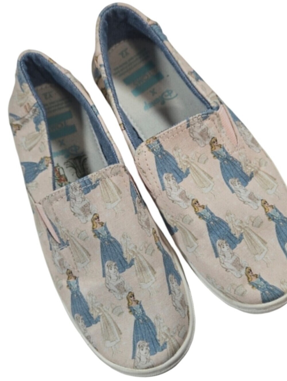 Disney Princess Kids Slip-On Sneakers-TOMS Streetwear, Girls Size 2